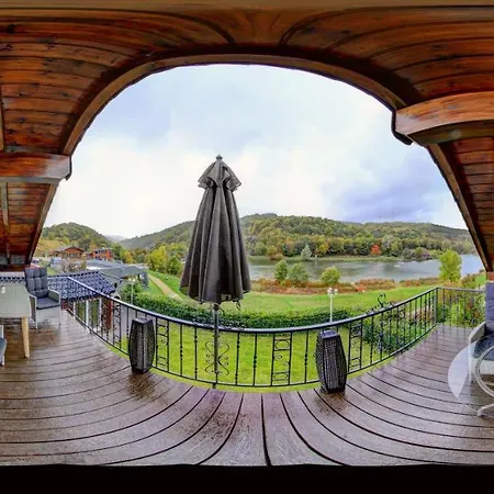 Am Waldsee Direkt Am Badesee Mit Seeblick Fuer Bis Zu 14 Personen Traumferienhaeuser-eifel شقة Rieden (Mayen-Koblenz)